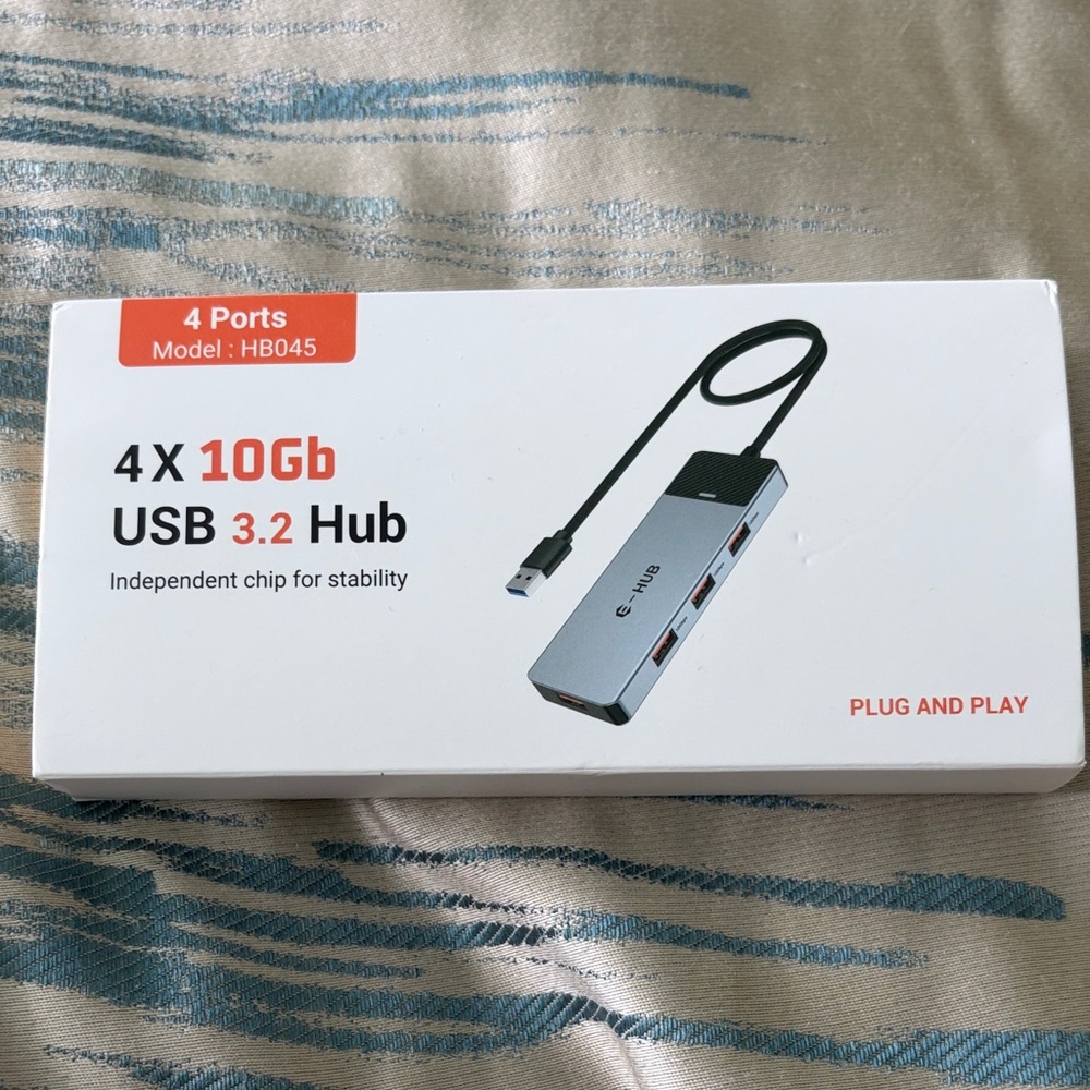 Plug and Play USB 3.2 Hub - Silver